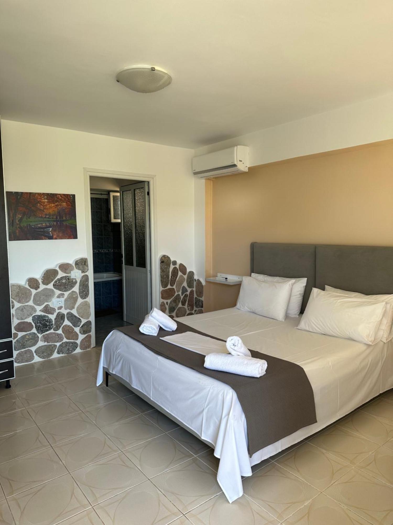 Anna House ديرمي المظهر الخارجي الصورة